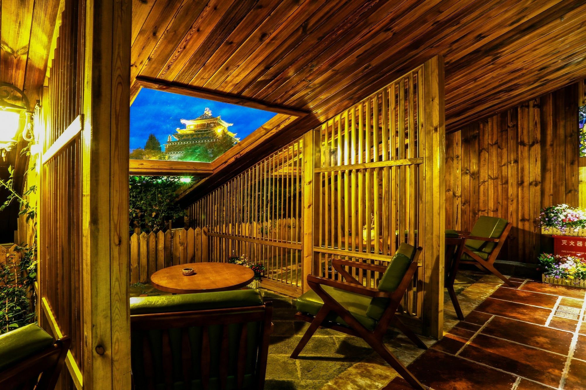 Shangri-La Royal Boutique Inn Экстерьер фото